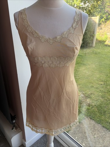 Beautiful vintage slip - vintage,