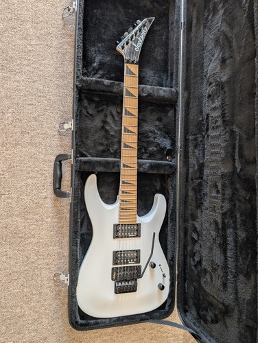 Jackson js32 dinky white - js32,