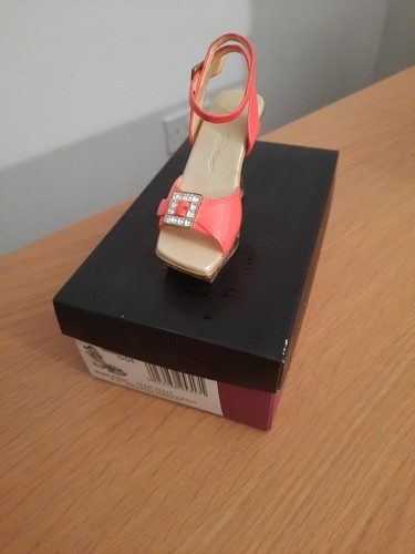 Just the right shoe - right, night