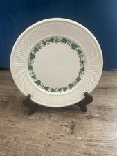 WEDGWOOD OF ETRURIA &