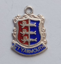 VINTAGE SILVER BRACELET CHARM