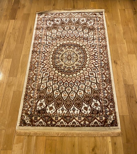 Cream beige red - cream,