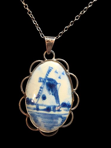 Vintage white blue delft - &,