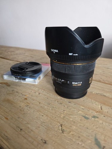 Sigma 50mm 1 - f/1.4, hsm