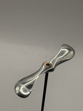 NOVELTY PROPELLOR ANTIQUE HAT PIN (B47)