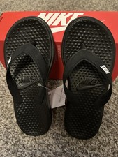NWT- Little Kid's Nike Solay
