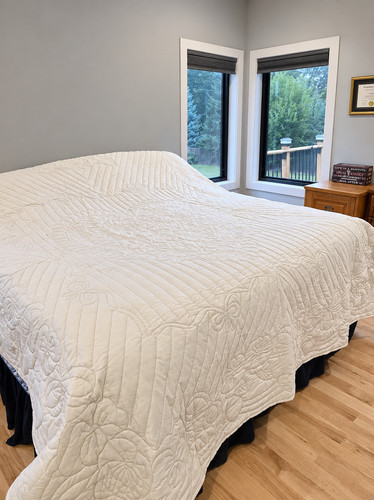Amish hand quilted ivory queen - quilted,