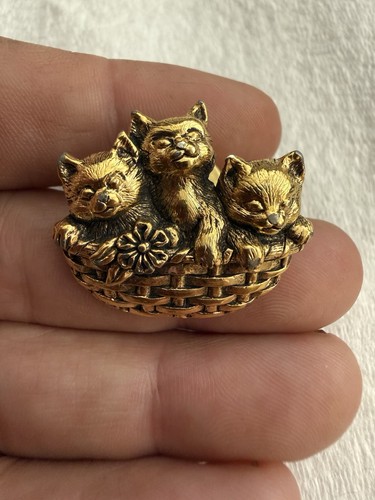 Vintage gold tone kittens in - vintage, 3