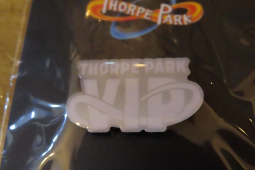 Thorpe park vip pin - thorpe, badge
