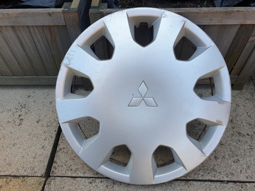 Mitsubishi colt wheel trim - 14",