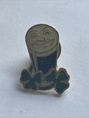 Guinness metal badge - guinness,