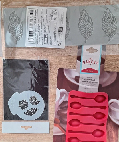 Cake decoration bundle