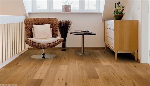 Engineered brushed oiled - &, oak