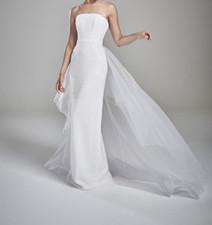 Suzanne Neville Harriet