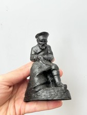 Vintage Kingmaker Handmade
