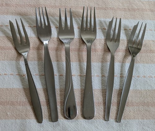 Bundle assorted cake forks - assorted,