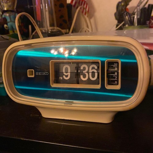 Retro 70s seiko flip clock - retro,