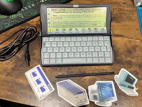 Retro tech vintage - psion, revo