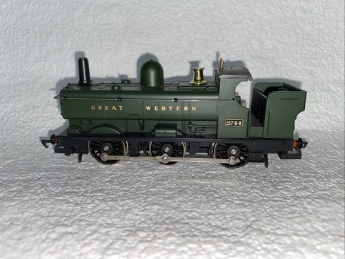 Hornby pannier tank - hornby,