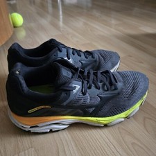 Mizuno wave inspire 16