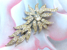 SARAH COVENTRY Trembler Brooch/Pendant 1960s Rhodium-plated White Crystal