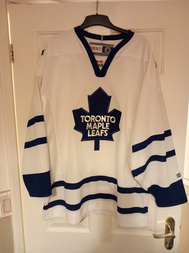 Vintage toronto maple leafs - maple,