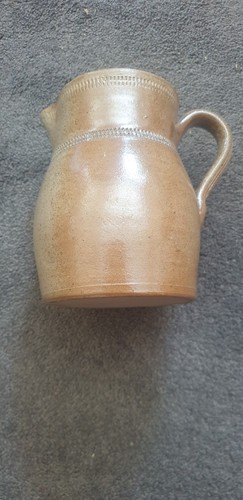 Stoneware jug - ,
