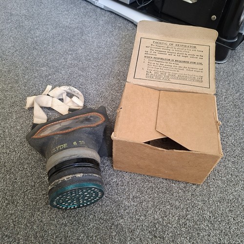 Ww2 british civilian gas mask - ww2,
