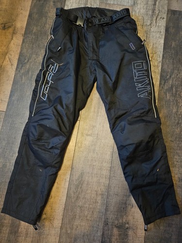 Used akito python - size, l