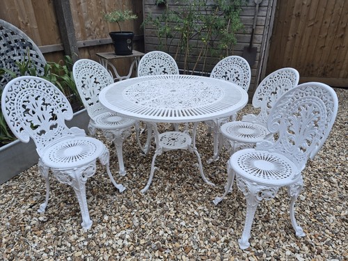 Painted vintage cast metal - cast,