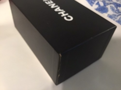 Empty box chanel small - empty,
