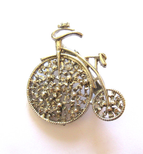 Fashion pin brooch old - fashion,