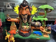 Disney Lion Guard Rise of Scar Playset with Figures Bundle