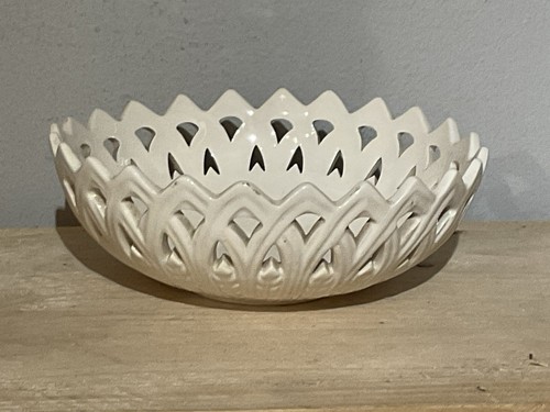 Leeds creamware pierced bowl - leeds,