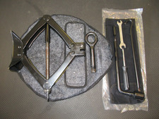 HYUNDAI i20 MK1 (08-12) SPARE WHEEL TOOL KIT JACK HANDLE BRACE TOW EYE SPANNER