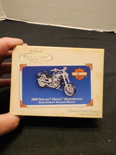 Hallmark keepsake ornament - hallmark,