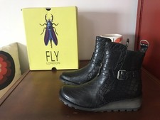 Fly London MOOZ Croco Leather