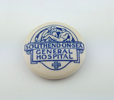 RARE VINTAGE CELLULOID & TIN SOUTHEND-ON-SEA GENERAL HOSPITAL BADGE c1930s