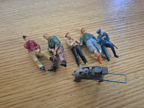 Resin figures ww1 ww2 - resin,