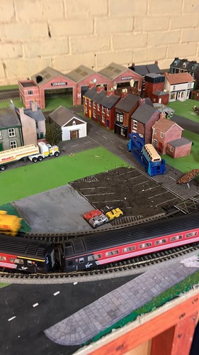 Three bachmann wagons - three,