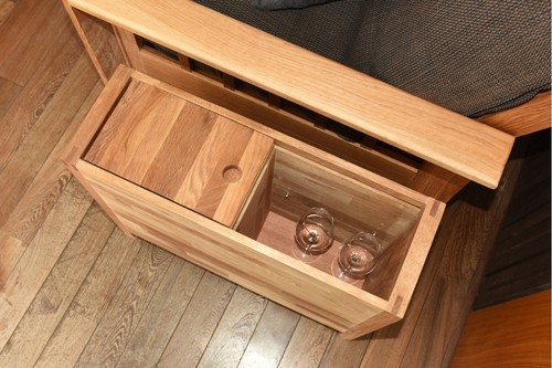 Futon company vino - futon, table