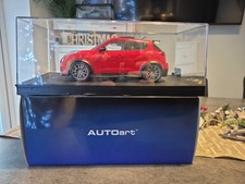 1:18 Nissan Juke R 2.0 2016
