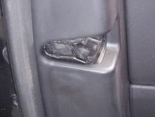 REAR LEFT DOOR LOCK / 2247083