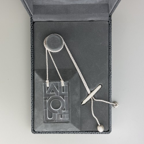 Lalique paris signature - lalique,