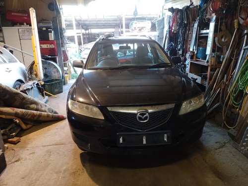 Mazda estate for parts s - 6,