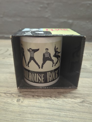 Elvis presley pyramid - elvis,