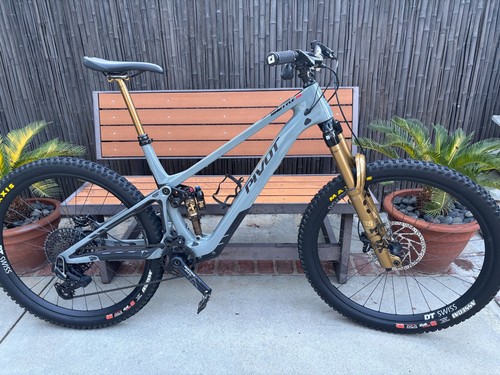 Pivot shuttle - shuttle, sl