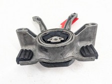 BMW 5 SERIES G30 GEARBOX MOUNT BRACKET 6861567 2018