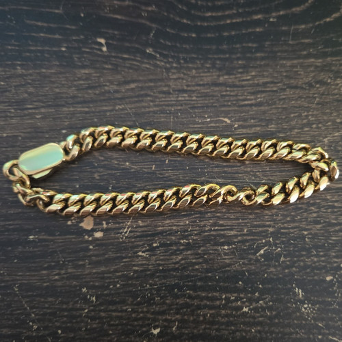 Gold tone curb link - curb,