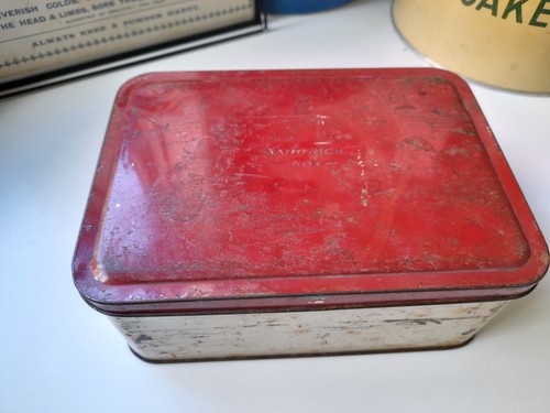 Vintage sandwich box tin - sandwich,
